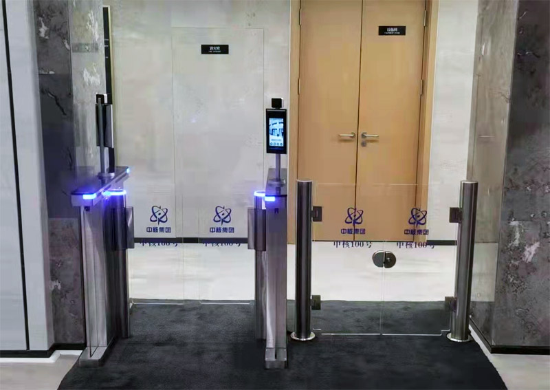 人臉識別速通門