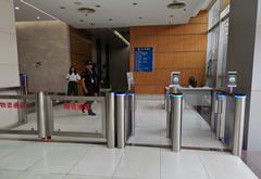 人臉識別速通門閘機公司哪家好?