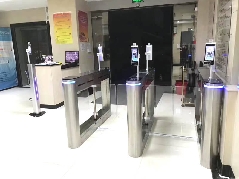 人臉識(shí)別健康碼防疫閘機(jī)怎么樣?