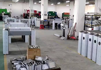 通道閘機廠家的智能擺閘價格多少？